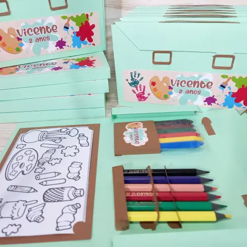 Kit Maletinha de Colorir Personalizada