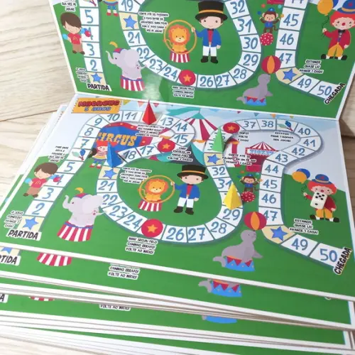 Jogo de Tabuleiro Personalizado