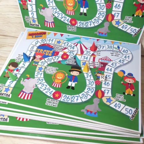 Jogo de Tabuleiro Personalizado