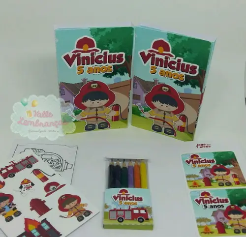 KIT Carteira de Colorir com Adesivo