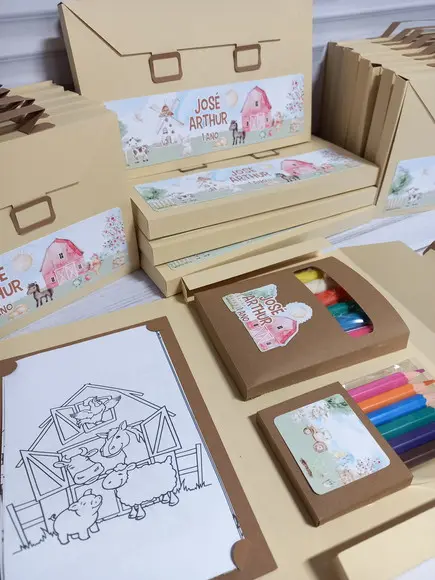 Kit de Colorir Maletinha de Atividades