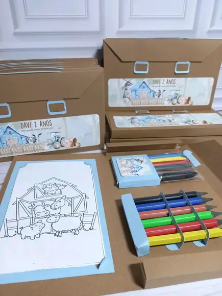 Kit Maleta de Colorir