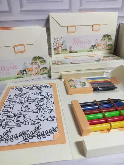 Kit Maleta de Colorir