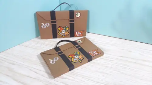 Kit Maleta de Colorir com Faixa e 4 Apliques