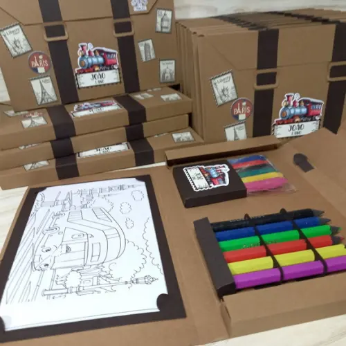 Kit Maleta de Colorir com Faixas e Apliques