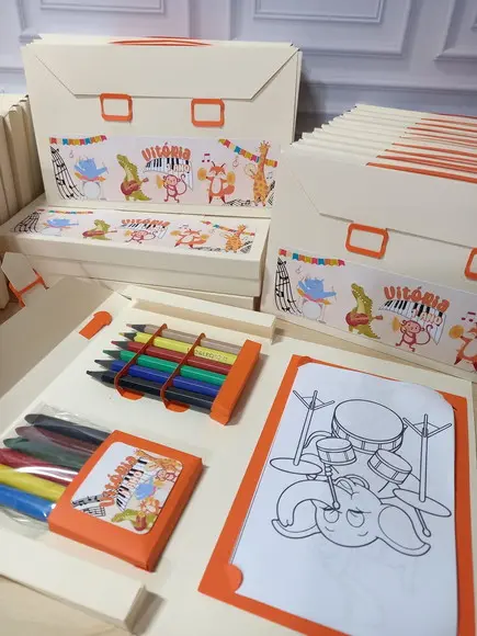 Kit Maletinha de Colorir