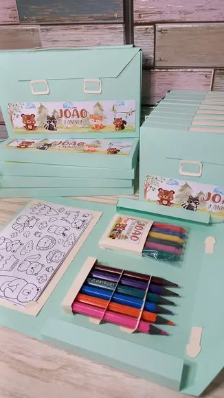 Kit Maletinha de Colorir