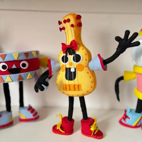 Boneco Viola e Tambor em Feltro