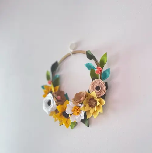 Guirlanda Floral em Feltro