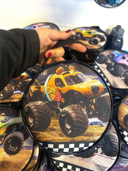 Necesserie Monster Truck - Lembrancinha Envio 3 Dias Úteis