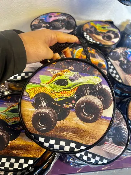 Necesserie Monster Truck - Lembrancinha Envio 3 Dias Úteis
