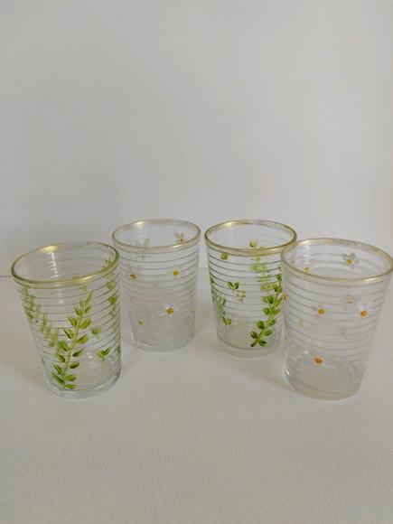 Garrafa e Copos Decorados com Pintura à Mão