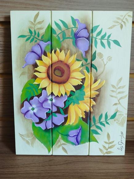 Placa Tipo Pallete Pintada à Mão Girassóis e Flor Flox