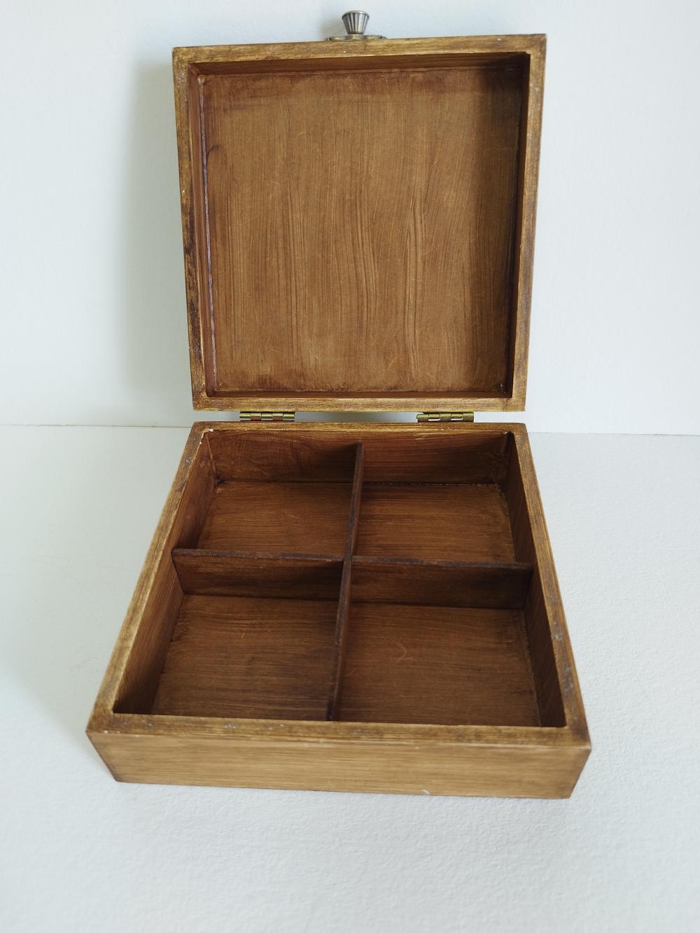 Mini Caixa para Jóias/bijuterias com 4 Divisórias