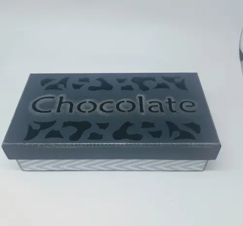 Caixa Decorada MDF para Chocolates corte a laser Decorada com scrapdecor Neutra