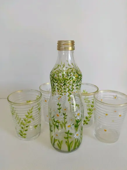 Garrafa e Copos Decorados com Pintura à Mão