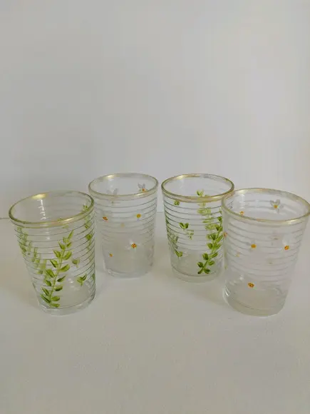 Garrafa e Copos Decorados com Pintura à Mão