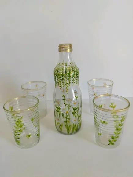 Garrafa e Copos Decorados com Pintura à Mão