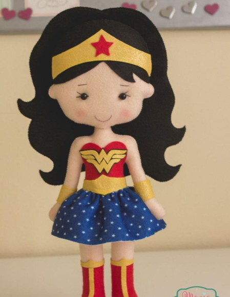 Kit personalizado mulher maravilha infantil ( cliente Dayse)