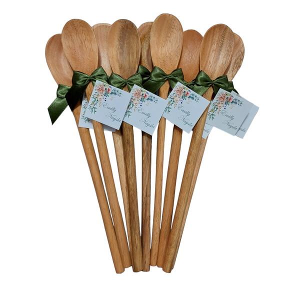 Lembrancinha de Chá de Cozinha Colher de Pau Verde Oliva