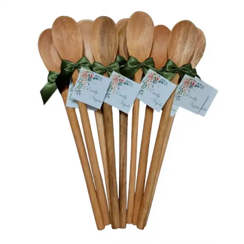 Lembrancinha de Chá de Cozinha Colher de Pau Verde Oliva