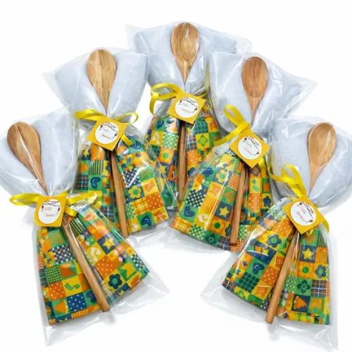 Lembrancinha Pano de Prato com Colher de Pau Festa Junina