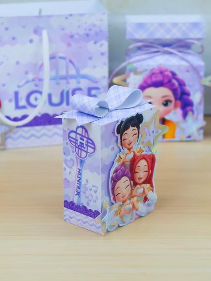 Lembrancinha Guerreiras do K Pop 20 Peças