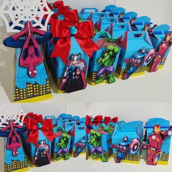 Personalizados os Vingadores 30 Peças