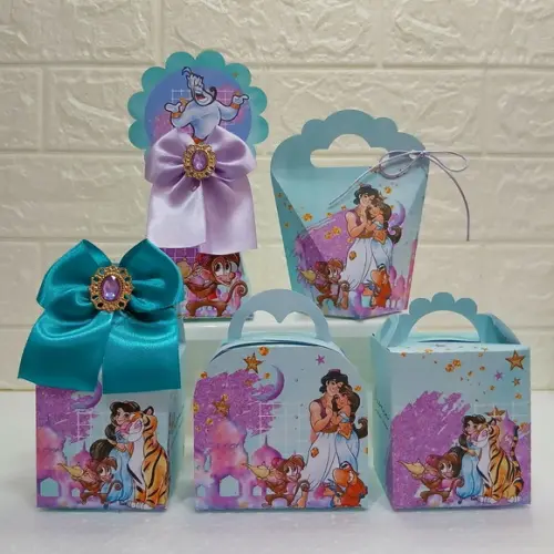 Lembrancinha Jasmine 30 Peças