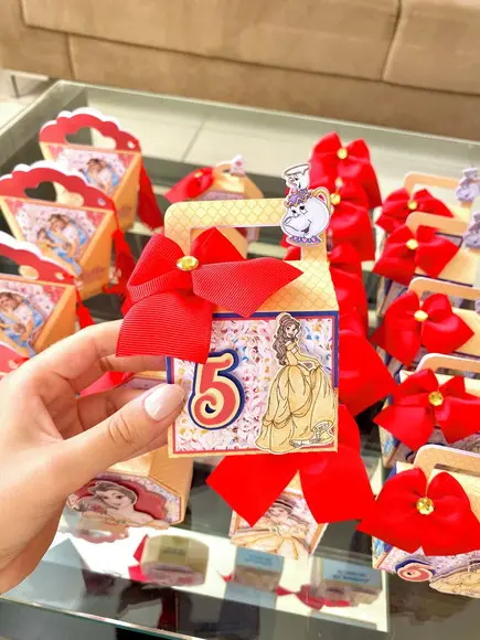 Personalizados Bela e a Fera 30 Peças
