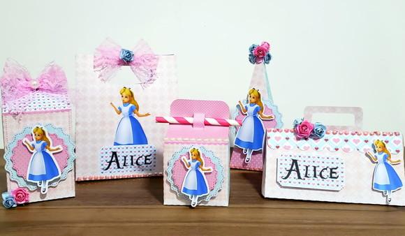 Arquivo de corte Alice no Pais das Maravilhas - COD.: 537