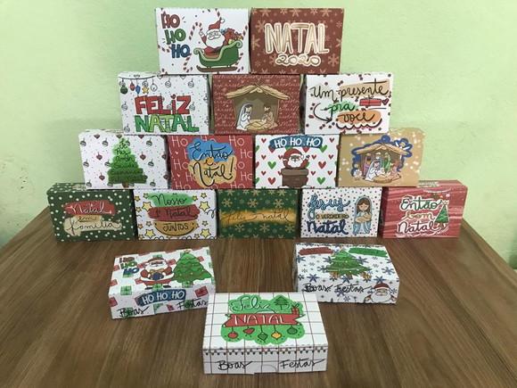 Arquivo de Corte Caixa 6 Doces Natal Studio e pdf Cod:.1408