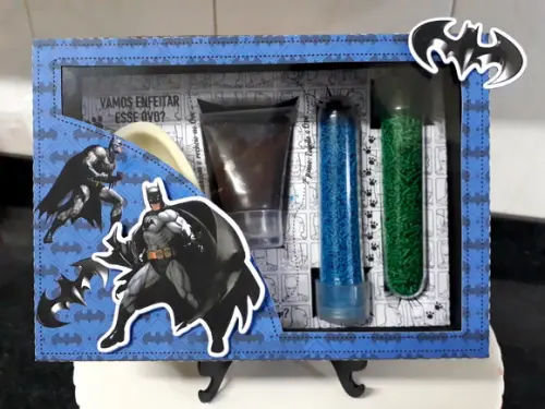 Arquivo de corte Caixa Mini Confeiteiro Batman COD.: 248