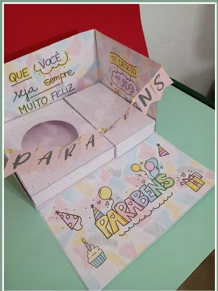 Arquivo de corte Caixa Cenário Aniversário STUDIO COD:.1132