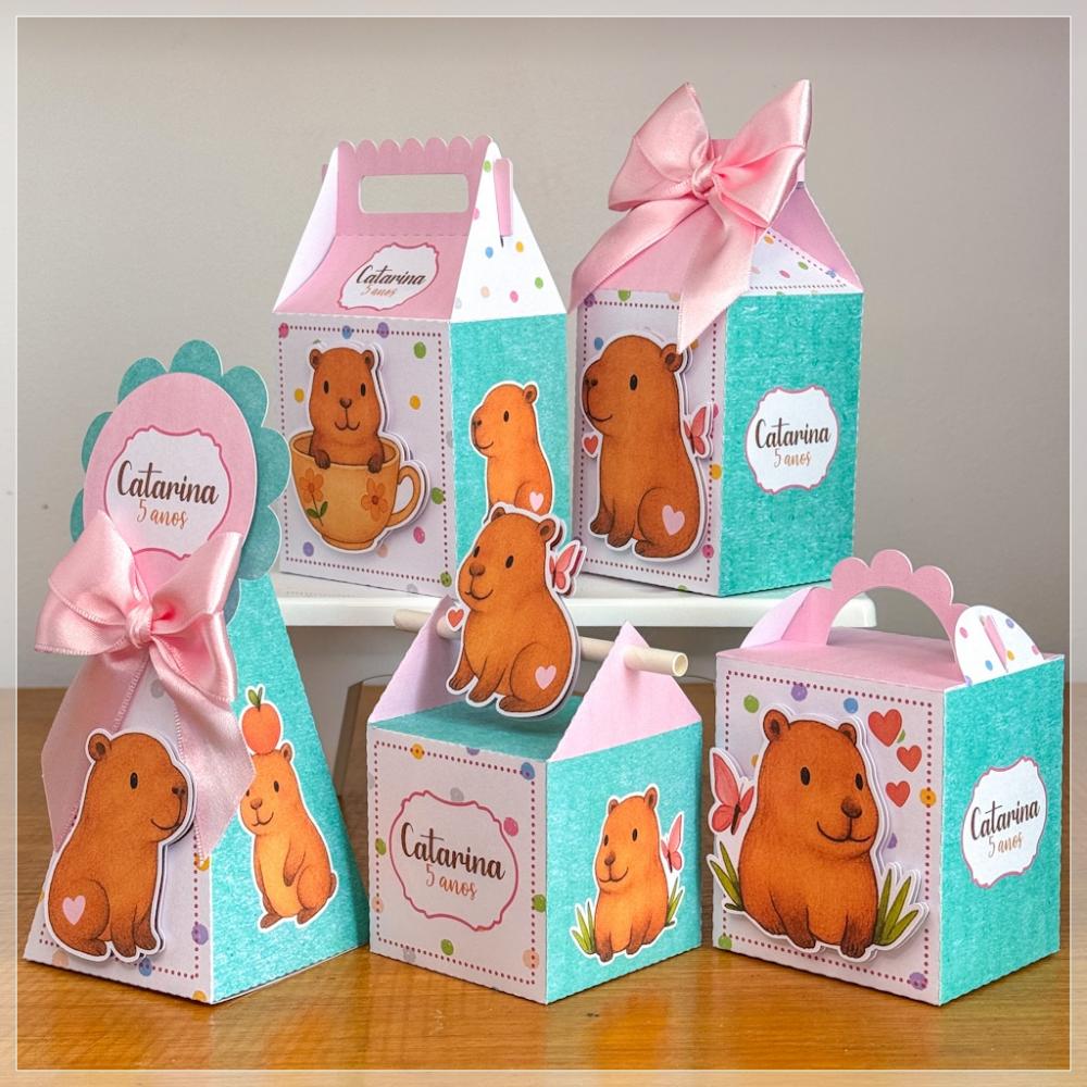 Kit 10 Caixinhas Personalizadas Capivara Com Laços e Apliques PE