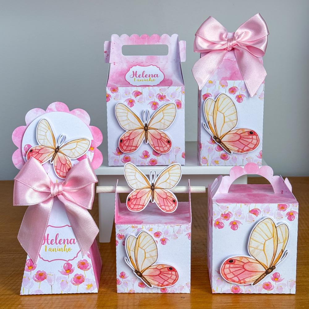 Kit 10 Caixinhas Personalizadas Borboleta Com Laços e Apliques P