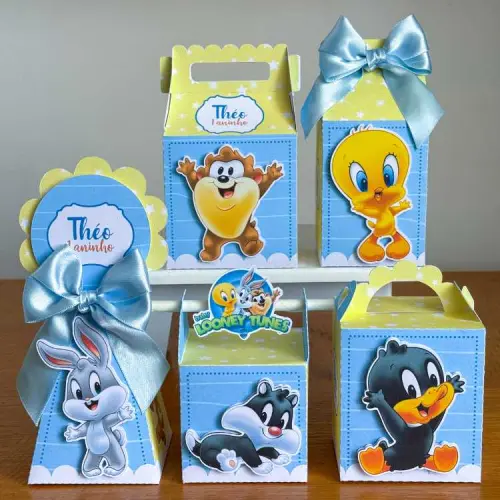 Kit 10 Caixinhas Personalizadas Baby Looney Tunes Menino Com Laços e Apliques PEGUE E MONTE (LEIA A DESCRIÇÃO)