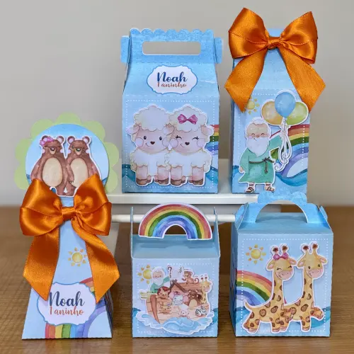 Kit 10 Caixinhas Personalizadas Arca de Noé Menino Com Laços e Apliques PEGUE E MONTE (LEIA A DESCRIÇÃO)