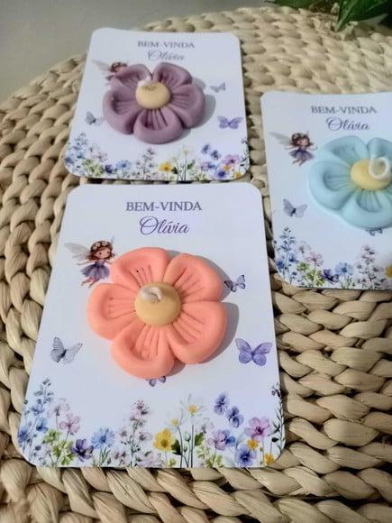 Vela Flor do Campo no Cartão Personalizado