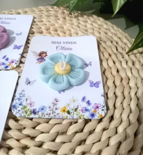 Vela Flor do Campo no Cartão Personalizado