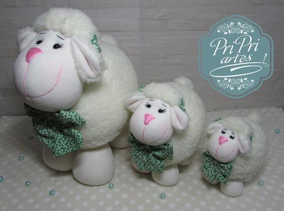Kit 3 Ovelhinha Pelúcia tam. 15cm, 20cm e 30cm de altura