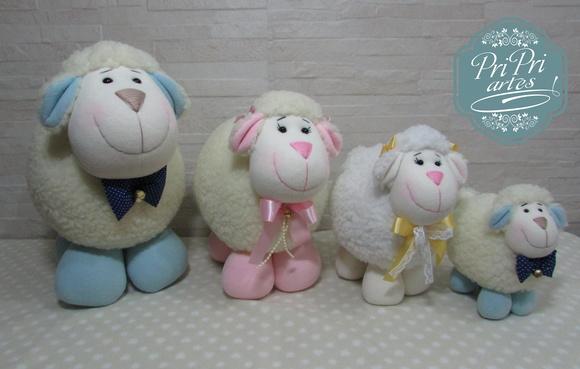 Kit 4 Ovelhas Pelúcia tam. 15cm, 20cm, 25cm e 30cm de altur