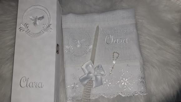 Kit Caixa e Toalha de Linho Personaliza com Vela Decorada