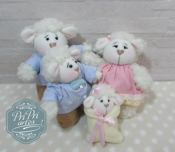 Mini Família ovelhinha pelúcia