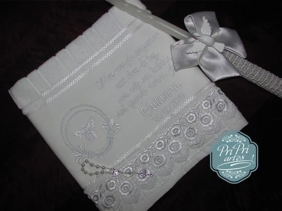 Toalha Batizado Renda Guipir com Vela Decorada Batizado