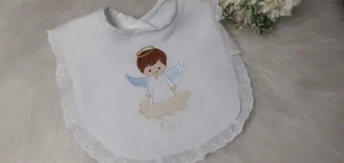 Caixa Porta Vela, Vela Decorada , 2 Toalhas e 1 Babador de B