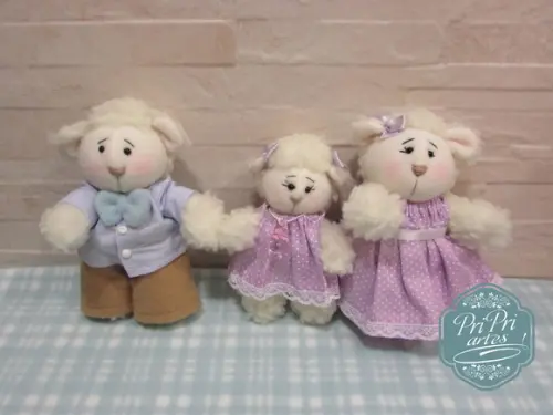 Mini Família ovelhinha pelúcia