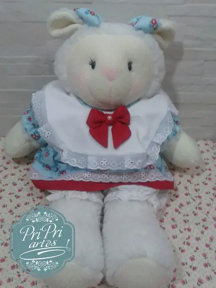 Ovelha de Pelúcia