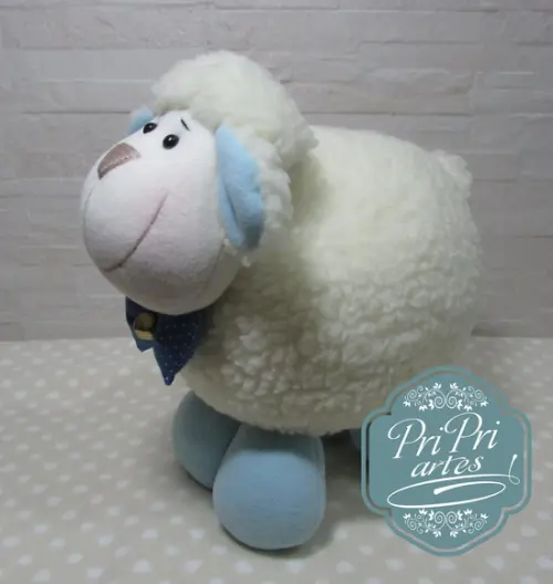 Ovelhinha Pelúcia Bola Tamanho 25cm de altura