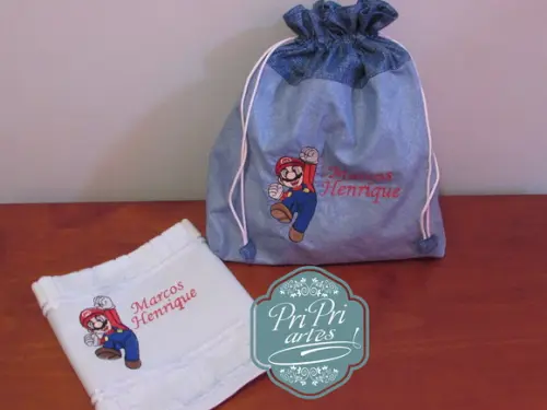 Saquinho Impermeável ( Personalizado) E Toalhinha